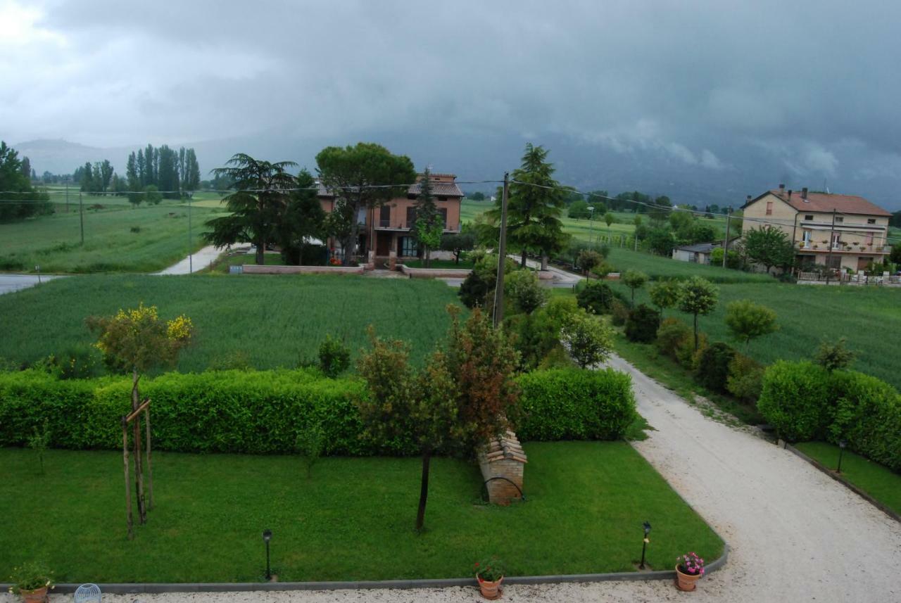 Agriturismo"Il Sagrato Di Assisi" Appartamenti,Camere Exterior foto